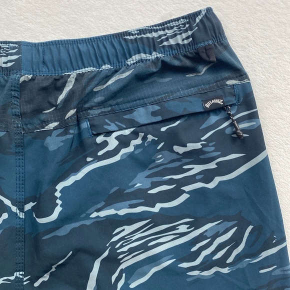 Billabong Athletic Division Camouflage Surftrek Elastic Shorts (Dark Turquoise) - Picture 7 of 14